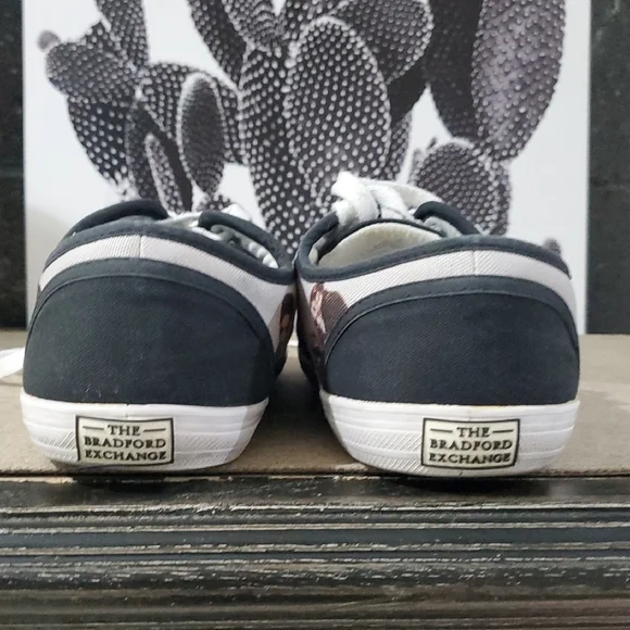 Elvis Presley Black and White Sneakers - Picture 10 of 12